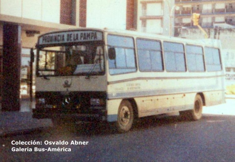 Mercedes-Benz OC 1214 - Supercar - Provincia de La Pampa
Archivo: Osvaldo Abner
Gestión: Pablo Olguín
Palabras clave: Gamba / 1214