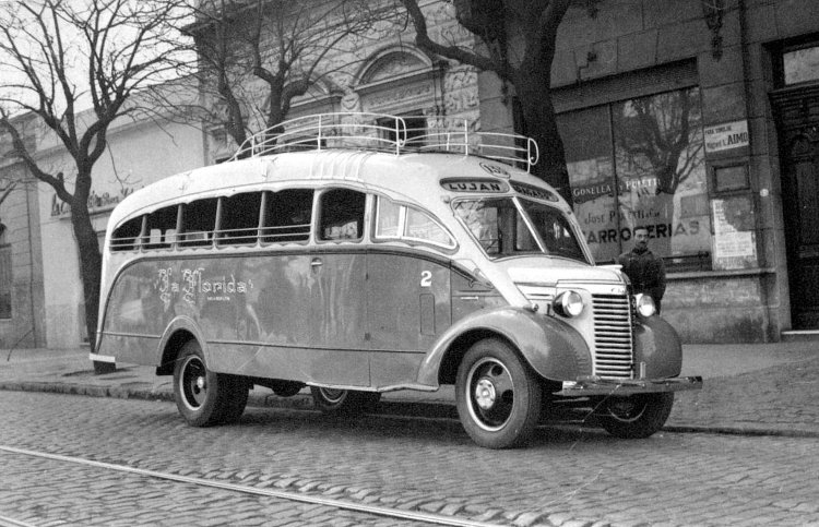 Chevrolet - Puletti - La Florida
Línea 133 - Interno 2

Foto: ¿José Puletti y Cia?
Archivo: Osvaldo Abner
Gestión: Pablo Olguín
Palabras clave: Gamba / 133