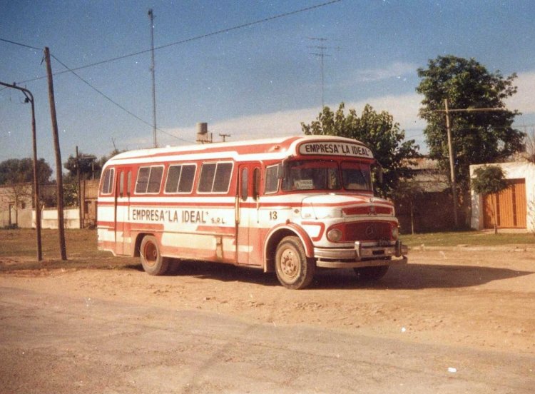 Mercedes-Benz LO 1114 - Vaccaro - La Ideal
Interno 13

Fotografía: Osvaldo Abner 
Gestión: Pablo Olguín
Palabras clave: Gamba / ideal