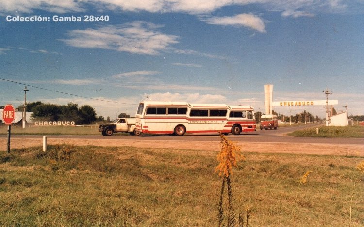 Scania - Cametal - Rojas
Ingreso a la Ciudad de Chacabuco

Foto: Autor desconocido
Archivo: Mateo E Giordano
Colección: Gamba 28x40
Palabras clave: Gamba / Rojas