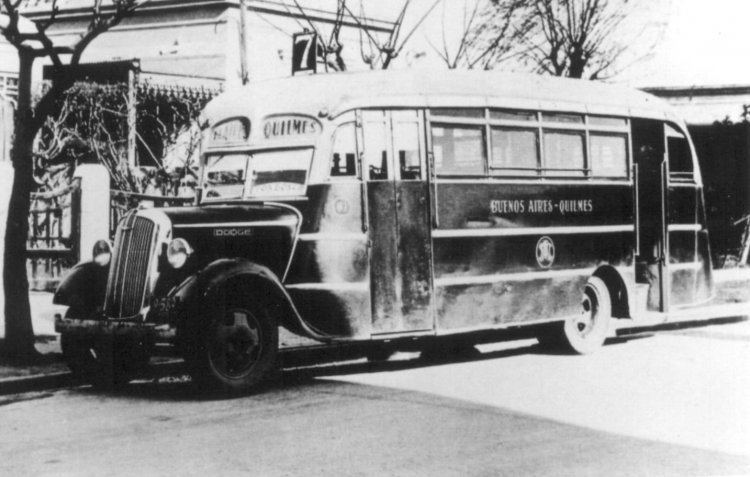 Dodge - Línea 7 Buenos Aires-Quilmes
9-589

Foto: Autor desconocido
Archivo: Osvaldo Abner
Gestión: Pablo Olguín
Palabras clave: Gamba / 7