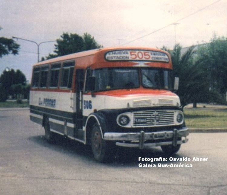 Mercedes-Benz LO 1114 - La Nueva Estrella - Expreso Paraná
B 1535665
Línea 505 - Interno 506

Fotografía: Osvaldo Abner
Gestión: Pablo Olguín
Palabras clave: Gamba / 505