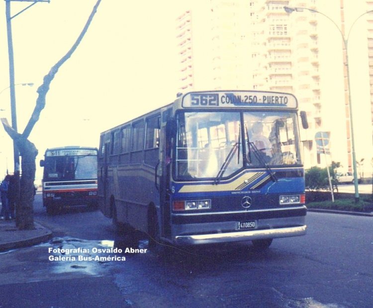 Mercedes-Benz OHL 1320 - Splendid - El Libertador
B 2410850
Línea 562 - Interno 6
Colores que se perdieron....

Fotografía: Osvaldo Abner
Gestión: Pablo Olguín
Palabras clave: Gamba / MDP