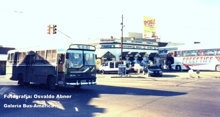 Mercedes-Benz OH 1316 - Ottaviano - Treinta De Agosto
Línea 500
Empresa desaparecida hace poco tiempo

Fotografía: Osvaldo Abner
Gestión: Pablo Olguín
Palabras clave: Gamba / 500