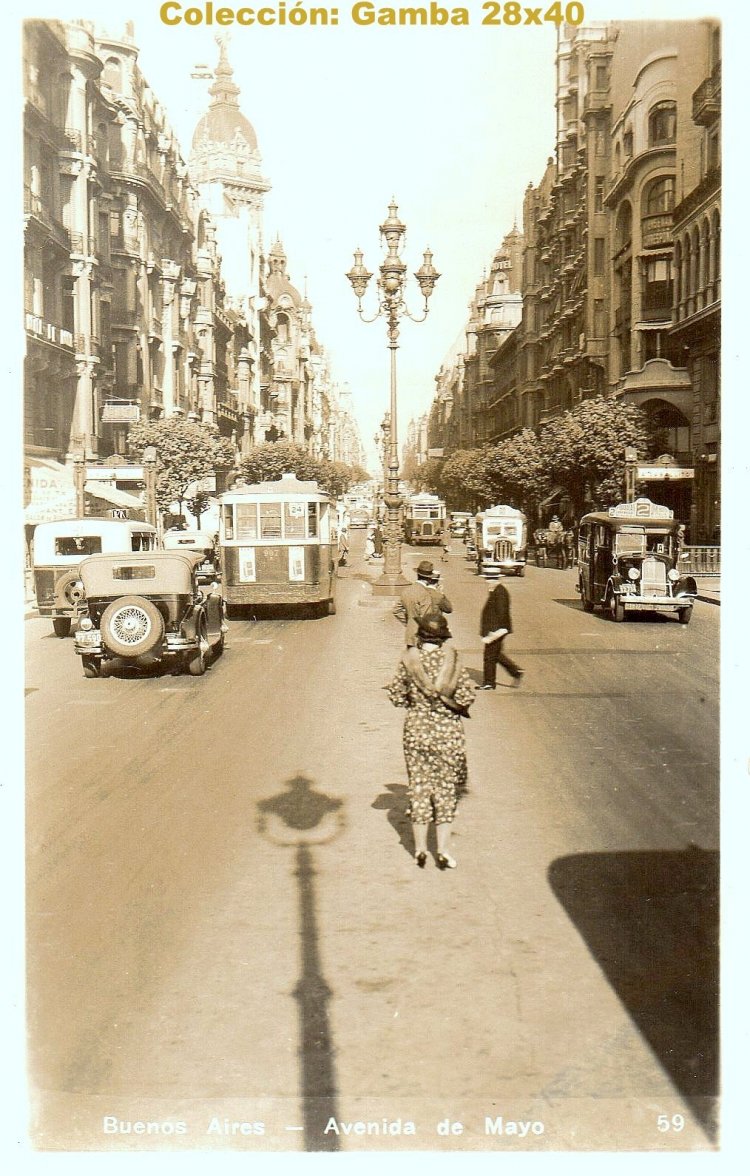 Av De Mayo
Vista de la famosa avenida en la década de 1930

Foto: Tarjeta postal
Colección: Gamba 28x40
Palabras clave: Gamba / Mayo