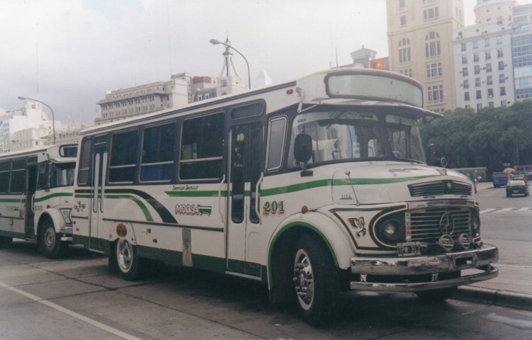 Mercedes-Benz LO 1114 - M.O.Q.S.A. - M.O.Q.S.A.
B 2141392 - TPM 313
Servicio Técnico - Interno 201

Archivo: Osvaldo Abner
Gestión: Pablo Olguín
Palabras clave: Gamba / MOQSA