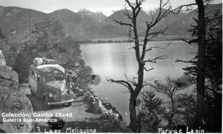 Chevrolet (G.M.C.) - Puletti
Este coche tiene algo particular, la carrocería termina luego del eje trasero, lo que algunos llaman "rabón"

Copia de una tarjeta postal
Colección: Gamba 28x40
Palabras clave: Gamba / Chivo