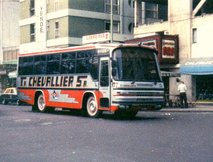 Mercedes-Benz - AnyDa - Chevallier
Línea 194 - Interno 177

Fotografía: Osvaldo Abner
Gestión: Pablo Olguín
Palabras clave: Gamba / 194