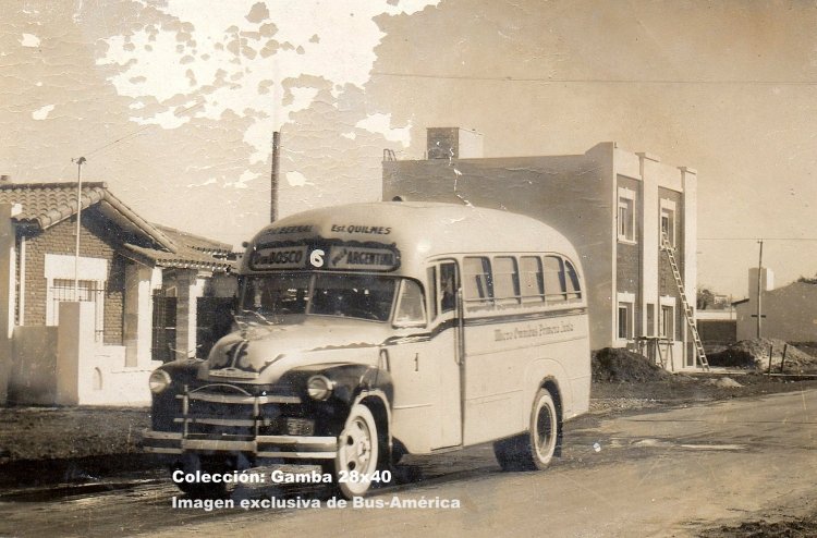 Chevrolet (G.M.C.) - Braje - Primera Junta
Línea 6 - Interno 1
Circulando por Av Directorio

Fotografía: Autor desconocido
Colección: Gamba 28x40

Palabras clave: Gamba / Quil