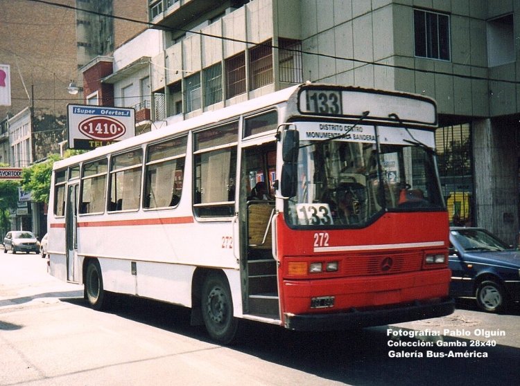 Mercedes-Benz OH 1315 - Ei-Var - ¿Semtur? 
C 1553357 - TGI 040
Línea 133 - Interno 272

Fotografía: Pablo Olguín
Palabras clave: Gamba / Rosario