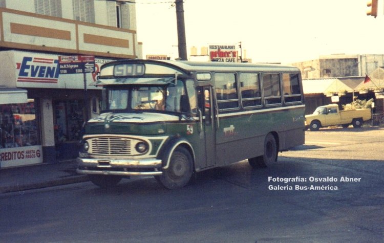 Mercedes-Benz LO 1114 - Ottaviano - Treinta de Agosto
Línea 500 - Interno 59

Fotografía: Osvaldo Abner
Gestión: Pablo Olguín
Palabras clave: Gamba / 500