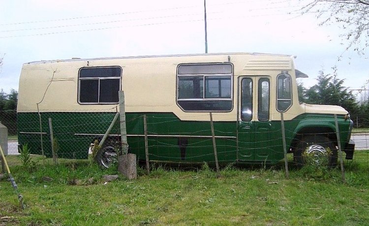 Ford B-7000 - Costa Brava - Particular
Posiblemente ex Fuerte Barragán

Imagen extraída de www.mercadolibre.com
Palabras clave: Gamba / Ford
