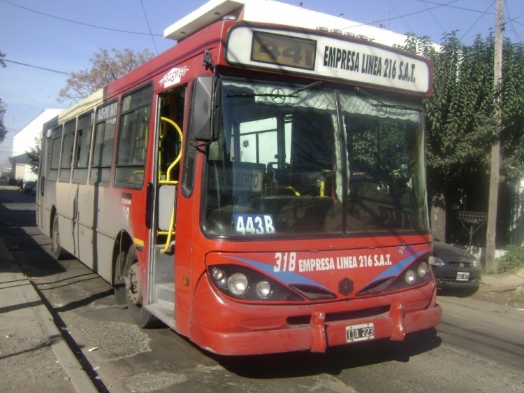 Mercedes-Benz OF 1418 - Bi-Met - Empresa Línea 216
IIA 223
Línea 443 B - Interno 318
El 23 de Junio de 2012 tome esta foto, con el resurgimiento de la Linea 443B ex 643
