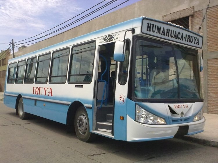 Mercedes-Benz OF 1418 - Bi-Met - IRUYA
En Carrocerías Bi-Met me cedieron hace unos años esta foto, donde se ve un coche de la Empresa Iruya carrozado entre 2009 y 2010, con un corte de pintura distinto al subido hace unos instantes.
