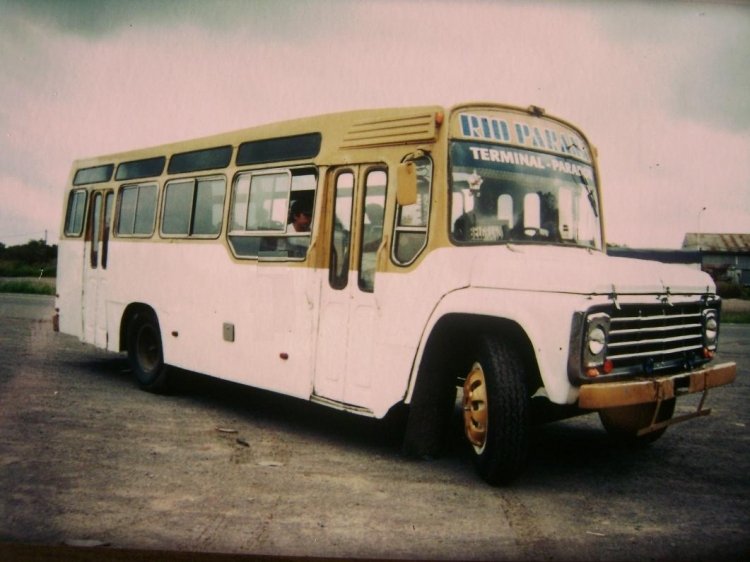 Ford B-7000 - Costa Brava - Rio Paraná
B 1872929
Ford ex "Fuerte Barragán" prestando servicio en "Rio Paraná" en el recorrido Monte - General Belgrano

http://galeria.bus-america.com/displayimage.php?pos=-27148
