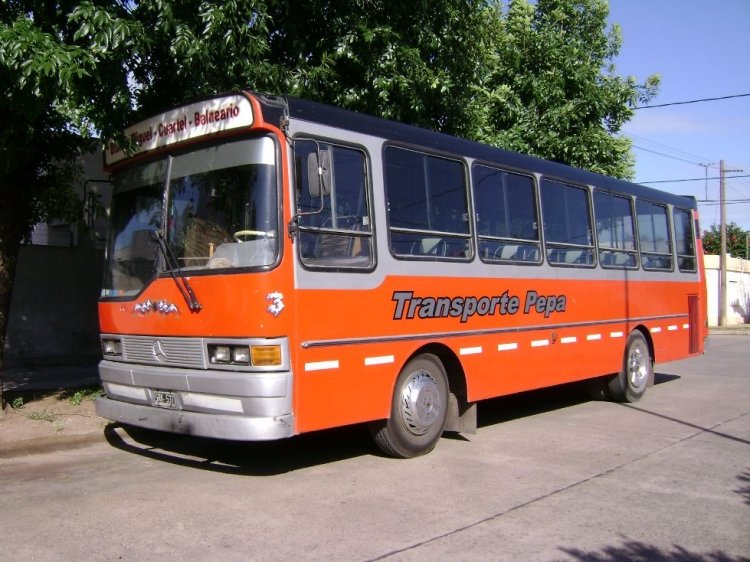 Mercedes-Benz OH 1316 - BUS - Transporte Pepa
C 1786000 - SRK 537
Interno 3
Bus OH 1320 que presta servicio en una linea local de Junín,
de tan solo 3 coches: Un LO 814 Marcopolo, este Bus y una Toyota. 
