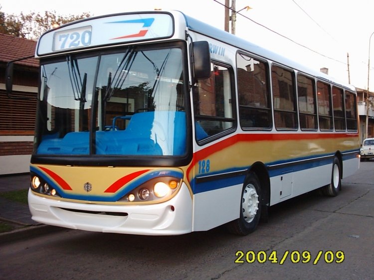 Mercedes-Benz OF 1417 - Bi-Met - M.O.T.S.A.
Línea 720 - Interno 128
Imagen frontal del flamantisimo BiMet motor delantero para MOTSA, 
fotografia tomada en la puerta del centro carrocero Corwin como bien 
lo indica la imagen el 9 de Septiembre de 2004. 
Foto cedida por Bi-Met

http://galeria.bus-america.com/displayimage.php?pos=-28433
