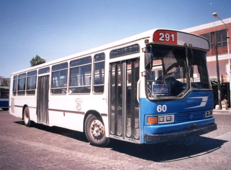 Mercedes-Benz OH 1621 - Ugarte - La Central de Escobar
CJR 974
Línea 291 - Interno 60
No era usual ver, ya en este tiempo, esta "desprolijidad" en la Linea 291. 
Ya eran tiempos que empezaban a llenarse de Metalpar OF1417. 
La foto está tomada en la clasiquísima esquina de la terminal de Escobar, 
el 9 de Noviembre de 2005
