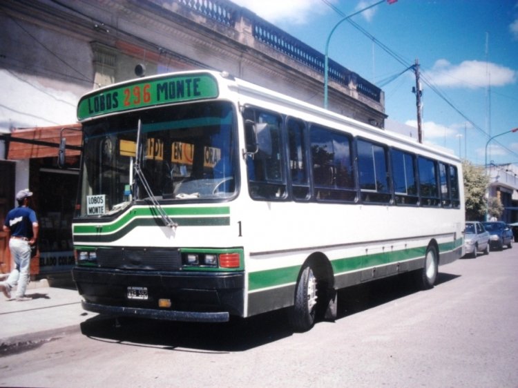 Mercedes-Benz OH 1314 - Supercar - El Chacarero
C 1552938 - VXB 592
Línea 296 - Interno 1
La foto fue tomada en el año 2000 en Monte. 
Creo que a esa altura aún la empresa se llamaba "El Chacarero". 
Luego mutó a la hoy conocida Expreso Lobos Monte.
