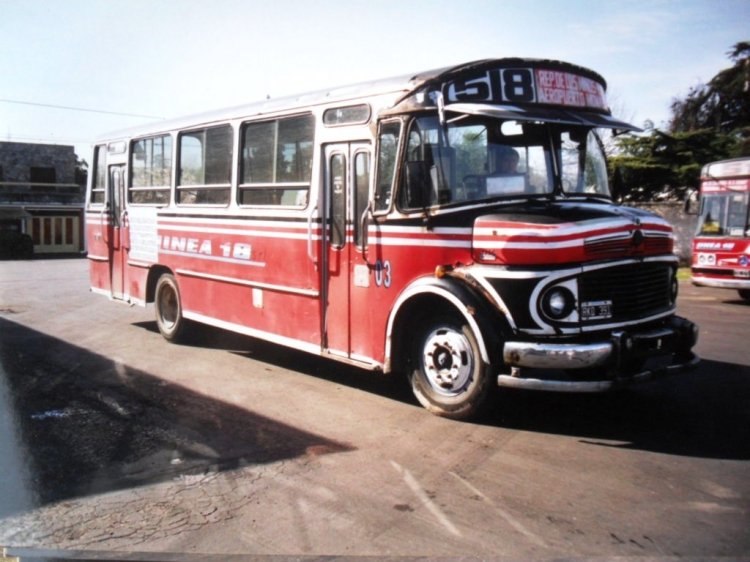 Mercedes-Benz LO 1114 - Ottaviano 9/85 - Linea 18 S.R.L.
B 2360145 - RKQ 391
Línea 518 - Interno 3
Sobre la patente de este coche, me comentó Gustavo del Manzo: 
"El interno 3 era un Ala 4.83 mts, y de pronto apareció recarrozado y alargado 
por Ottaviano, con patente distinta a la original" 
¿Ese trabajo se habrá hecho en 1991?
