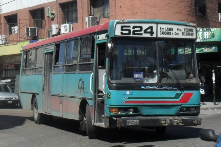 Mercedes-Benz OHL 1420 - BUS - Cinco de Agosto
AXZ 876
Línea 524 - Interno 12 
Sábado 22 de Septiembre, Lanús
Palabras clave: BUS