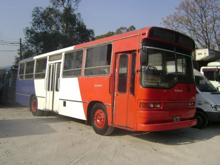 Mercedes-Benz OH 1316 - Ottaviano - Linea Local Venado Tuerto
C 1633846 - UWR 943
Según me dijeron en Colcam prestó servicio en la urbana de Venado Tuerto, antes de que la linea local la empiece a explotar el municipio.
Palabras clave: VENADO TUERTO