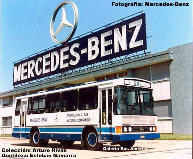 Mercedes-Benz OF 1214 G - Prototipo
Prototipo de chasis OF 1214 a Gas Natural Comprimido carrozado por Cametal en su modelo "Nahuel II U", semejante a los que luego se exportaron sobre chasis Fiat 319 a Bolivia. Fotografía, de Mercedes Benz, Colección José A. Rivas, subida con el Consentimiento de la persona mencionada anteiormente. Circa 1983-84 (o 1985)
Palabras clave: OF1214G CAMETAL NAHUEL2U
