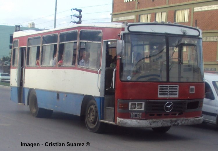 Mercedes Benz - Linea Comunal Ex 629
B.2358047 - TBE944
Imagen - Cristian Suarez ©
Palabras clave: 629 Trucho Cristian Suarez Cristian_EDO Mercedes Benz