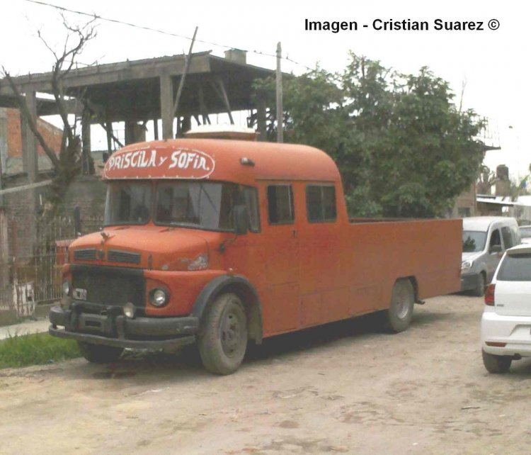 Mercedes-Benz LO 1114 - Alcorta - Transporte multicargas
X.0700315 - SWL625
Imagen - Cristian Suarez © 

Palabras clave: Mercedes Benz Cristian Suarez Cristian_EDO LO 1114