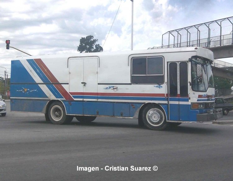 Mercedes-Benz - Ex Servicio Técnico
B 2256653 - UZS 810
Imagen - Cristian Suarez ©

Palabras clave: Cristian Suarez Cristian_EDO Mercedes-Benz Servicio Tecnico Auxilio