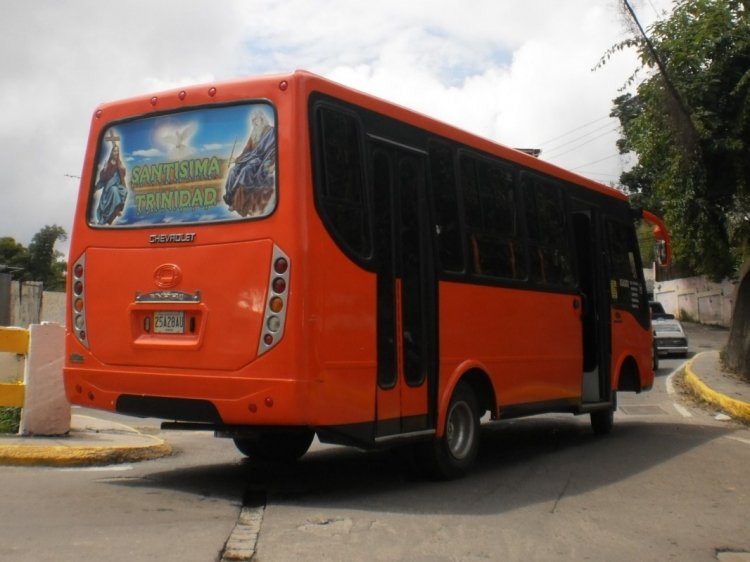 Isuzu NPR - Incarven Amazonas - A.C. Pan de Azucar-El Nacional 55
25A28AU
Santisima Trinidad (Venezuela).
Palabras clave: Chevrolet Isuzu NPR Incarven