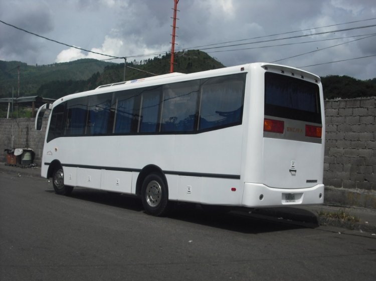 Encava Nueva Generación - Unión Central 011
54B-DAT
http://galeria.bus-america.com/displayimage.php?pos=-19849
Modelo de exibición de la nueva apariencia de la familia E-NT610. Versión Panoramico.
(Venezuela)
Palabras clave: Encava Isuzu