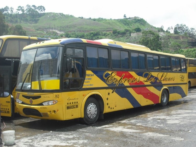 Volvo B10M - Marcopolo Viaggio Gv1000 (en Venezuela) - Expresos Los Llanos 264
Uno de los pocos que quedan en la empresa, más que todo para rutas al sur del país.
Palabras clave: Volvo Marcopolo Viaggio
