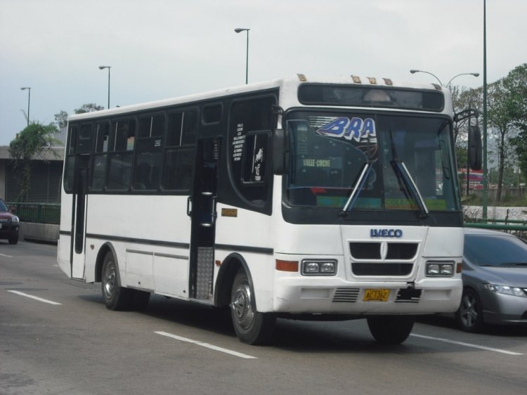 Iveco 100E18 - Intercar - AsoCoproColectivos 00?
AC1362
(Venezuela)
Palabras clave: Iveco Intercar