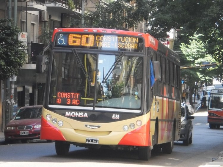 Mercedes-Benz OH-1618L-SB - Metalpar Iguazú - Monsa 6188
JTY-682
Me gustó mucho el estilo de similitud de los ruteros electrónicos con uno tipo ploteado de los colectivos, al mismo tiempo conservando el estilo de cada empresa (Argentina).
Palabras clave: Metalpar Mercedes-Benz OH-1618L-SB