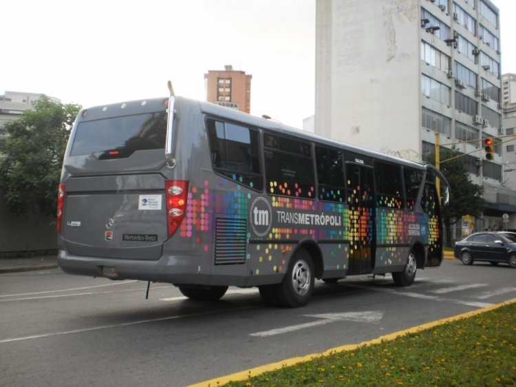 Mercedes Benz OH-1420-59 - C.Andinas Novus 2012 - U.C. Las Minas - Chacaito S.C. TM-0?-0??
AA086AB
Entregado por la Alcaldía Mayor a la línea en el marco del Proyecto TransMetropoli.
(Venezuela)
Palabras clave: CAndinas Mercedes-Benz