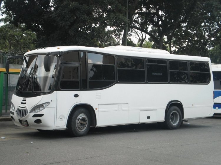 Iveco Tector 170E22T - Servibus de Venezuela - U.C. Caracas - Los Caracas 383
AO511AD
Operando para un Plan Vacacional.
(Venezuela)
Palabras clave: Iveco Servibus