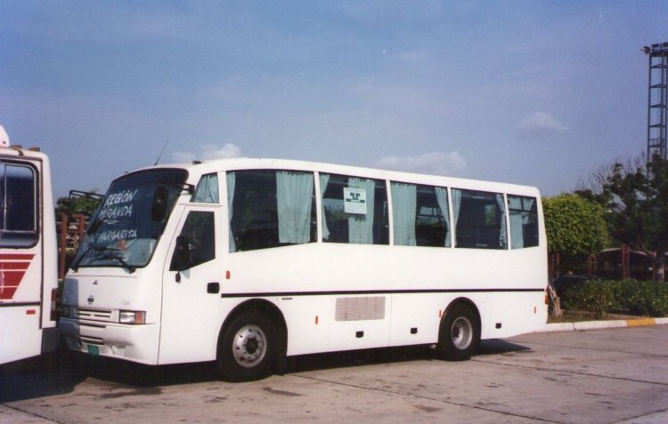 Nissan 3000Tdi - Unvi Xeito (en Venezuela) - Uso Oficial
Adquiridos a principios de la década del 2000, por la Alcaldía Metropolitana de Caracas. Foto tomada por Juan Carlos Gámez.
Palabras clave: Unvi Nissan