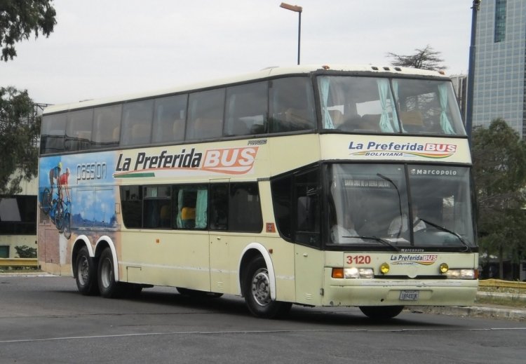 Scania K124IB - Marcopolo Paradiso GV1800DD (De Bolivia) - La Preferida Bus 3120
1894XUK
Unidad ex.Flecha Bus, llegando para embarcar con destino a Bolivia. Curiosamente ésta unidad debe ser fija en ésta ruta, ya que algunas unidades de la flota son fijas en las rutas de la empresa desde Santa Cruz hacia Lima, Buenos Aires y Sao Paulo, y solo unas pocas he visto que se rotan entre rutas
(Circulando en Argentina)
Palabras clave: Marcopolo Paradiso GV1800DD Scania Internacional