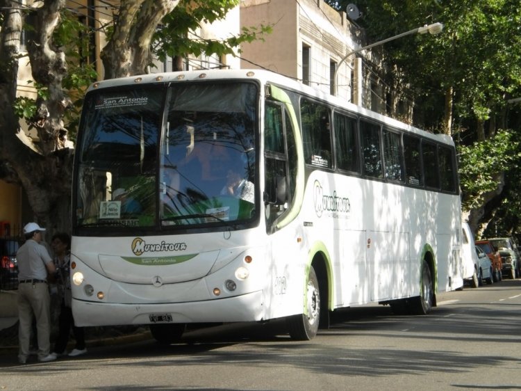 Mercedes-Benz O-500RS - San Antonio Imperial Oggi 3.5 - Munditour 102
FVF-843
(Argentina)
Palabras clave: Mercedes-Benz O-500RS San Antonio Imperial