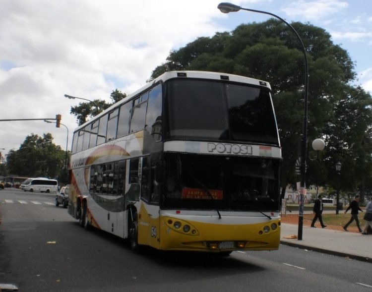 Scania K113TL - Cametal Jumbus DP (para Bolivia) - Potosí Buses 064
1322 EFE
[url=https://bus-america.com/galeria/displayimage.php?pid=29183]https://bus-america.com/galeria/displayimage.php?pid=29183[/url]
[url=https://bus-america.com/galeria/displayimage.php?pid=60337]https://bus-america.com/galeria/displayimage.php?pid=60337[/url]

Potosí (Bolivia), interno 64
Ex Río Paraná (Argentina), interno 64

Reformada la careta frontal con quijada de Metalsur Arrowliner
(Circulando en Argentina)
Palabras clave: Cametal Scania Potosi Internacional