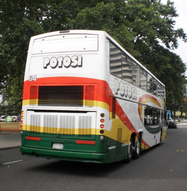 Scania K113TL - Cametal Jumbus II (para Bolivia) - Potosí Buses 064
1322 EFE
[url=https://bus-america.com/galeria/displayimage.php?pid=29182]https://bus-america.com/galeria/displayimage.php?pid=29182[/url]
[url=https://bus-america.com/galeria/displayimage.php?pid=60337]https://bus-america.com/galeria/displayimage.php?pid=60337[/url]

Potosí (Bolivia), interno 64
Ex Río Paraná (Argentina), interno 64


Reformada la careta frontal con quijada de Metalsur Arrowliner
(Circulando en Argentina)
Palabras clave: Cametal Scania Potosi Internacional