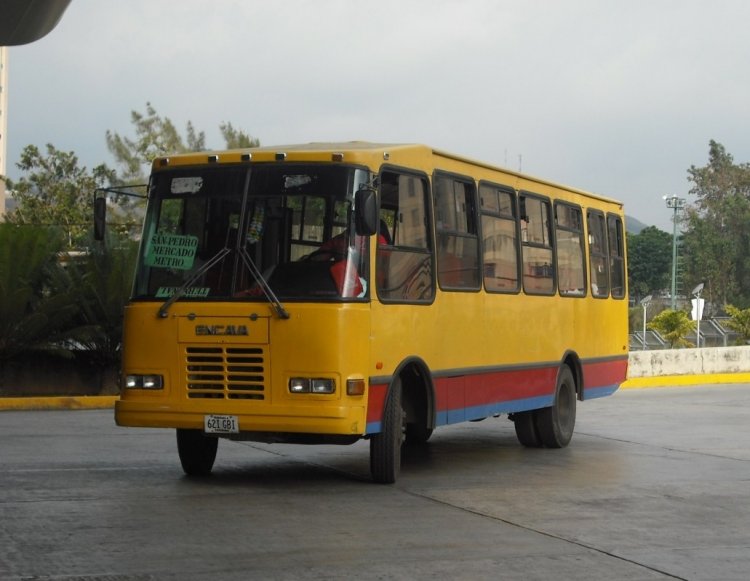 Encava E-NT610 - Sistema Integral de Transporte Superficial S.A. LT-???
62I-GBI
Ex. 1.73 de Funtramir (RAM) antes de su fusión en Sitssa, posicionándose en el anden de la estación de Metro Los Teques (Venezuela)
Palabras clave: Encava Isuzu