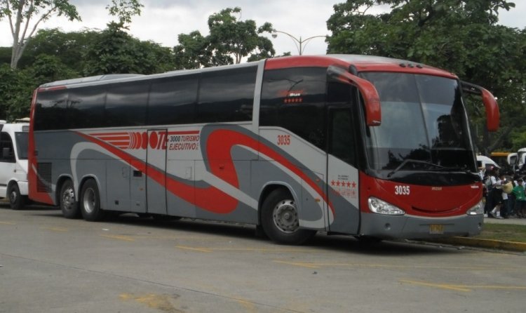 Volvo B10R - Irizar Century 370 (en Venezuela) - TE3000 Turismo Ejecutivo 3035
AT396X.
Reformado con Careta baja y Cola de New Century. Operando Para un Plan Vacacional. Filial de Aeroexpresos Ejecutivos.
Palabras clave: Irizar Volvo