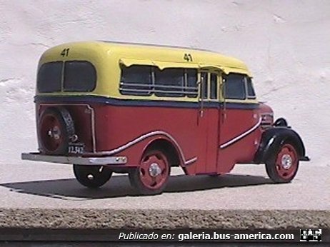 Linea 41 Chevrolet 1937 Carrocería Gnecco Maqueta de mi autoría
