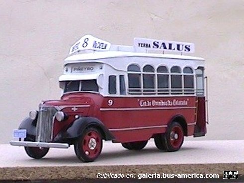 Lin.8.La.Colorada.Chev.37.C.Vacaro maqueta de mi autoría.
