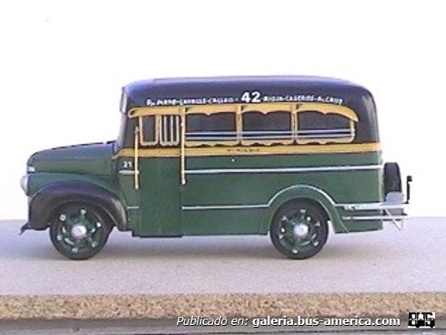 Lin.42.Studebaker.1941.Carroceria.El.Trebol Maqueta de mi autoría
