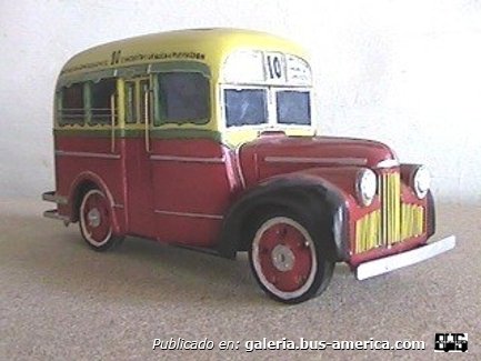 Linea10 Ex Linea A Studebaker 1941 Carrocería El Trébol Maqueta de mi autoría.
