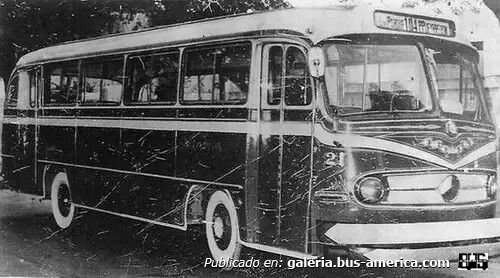 Mercedes-Benz O 321 H (en Argentina) - ETAPSA
Línea 104 (Buenos Aires), interno 21

Foto de Sergio Ruiz Diaz
