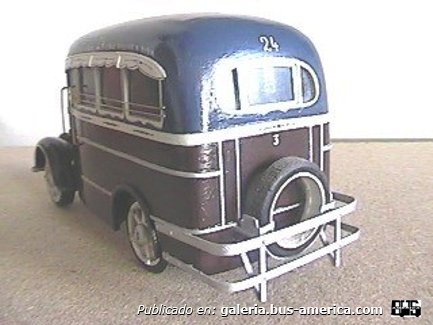 Lin. 24 Ex Lin. FB  Internacional 1939 Carrocería La Favorita Maqueta de mi autoría.
